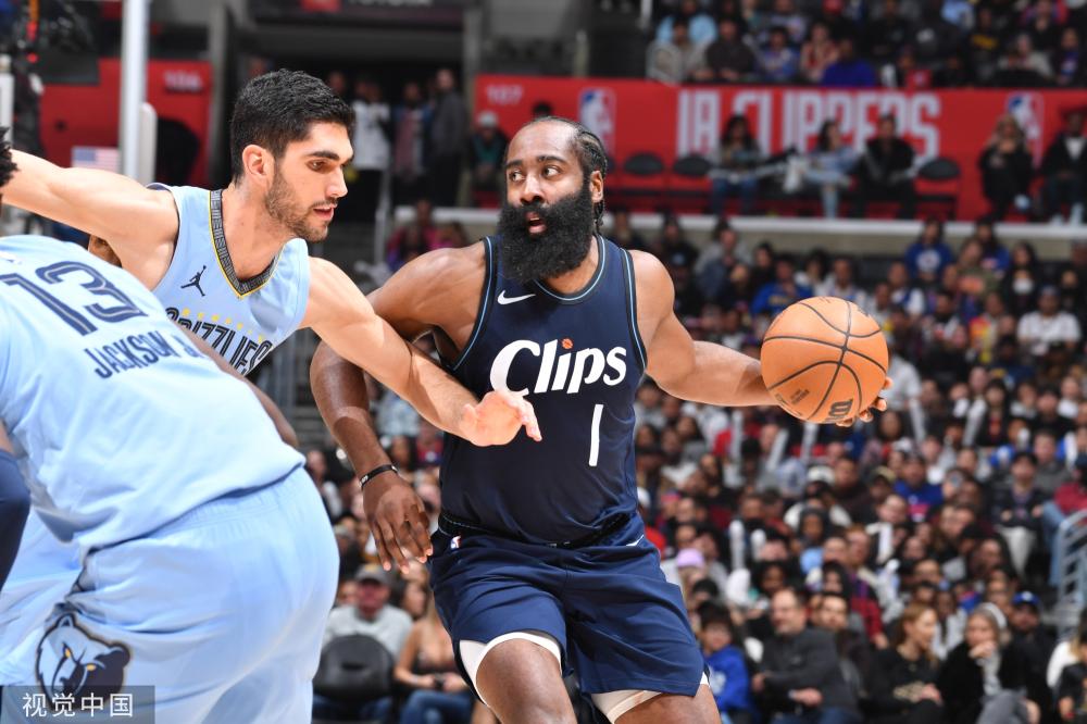 背后坚强的 背后坚强的