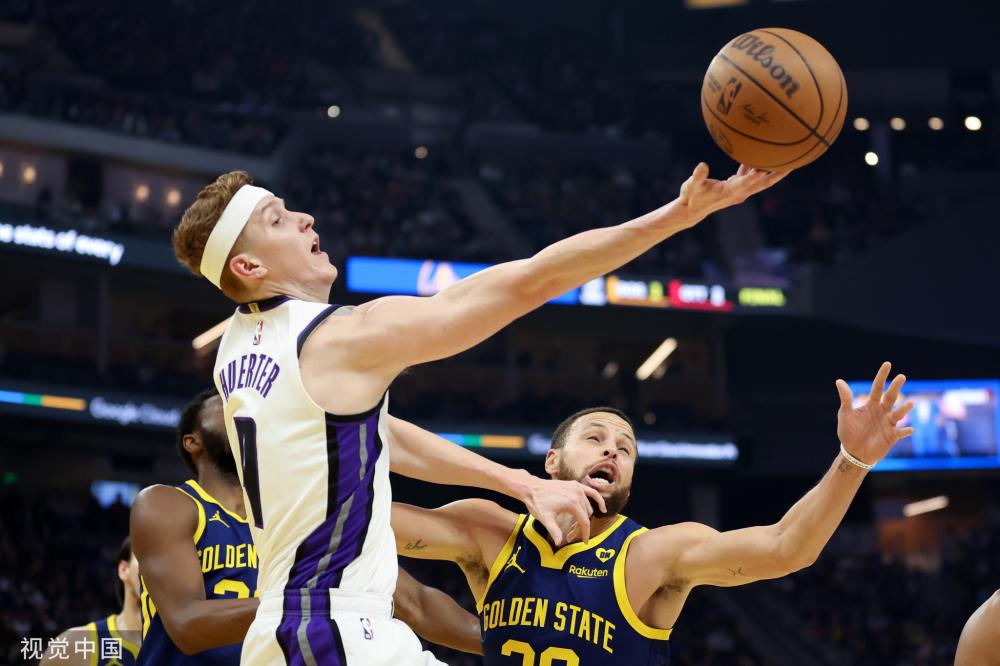 队增添了更 队增添了更